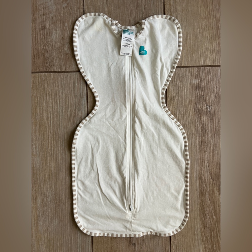 Love to Dream Organic Cotton Swaddle in Cream, size small